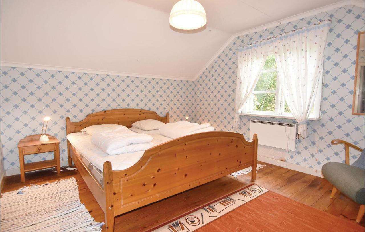 2 Bedroom Stunning Home In Molkom Sutterhojden Zewnętrze zdjęcie